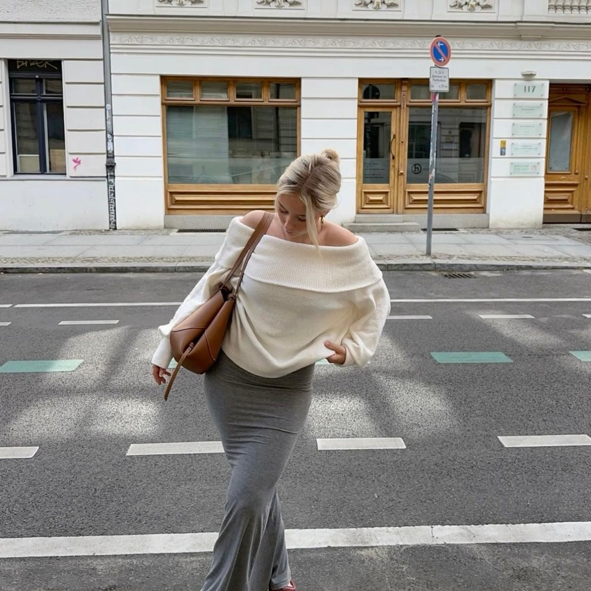 "Swiss" off the shoulder sweater